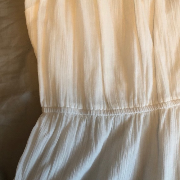 White Flowy Lace Dress - Picture 3 of 4